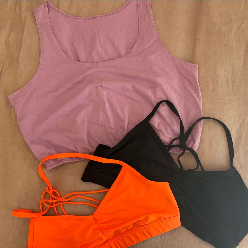 ALO bundle - two bras and bubble top